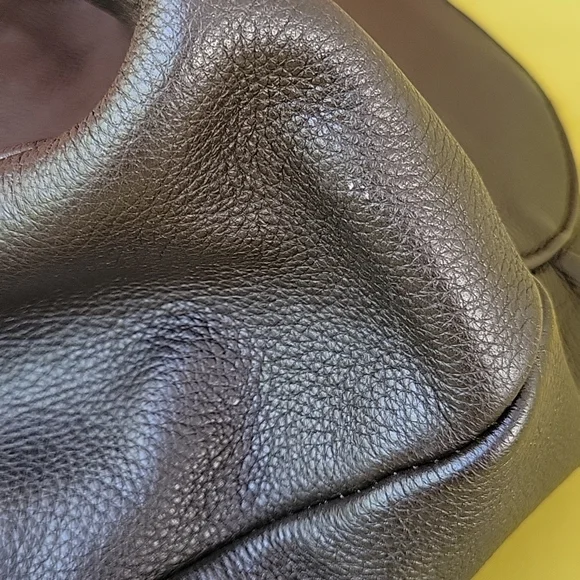 The Sak lady's bucket-style shoulder bag - Picture 5 of 12